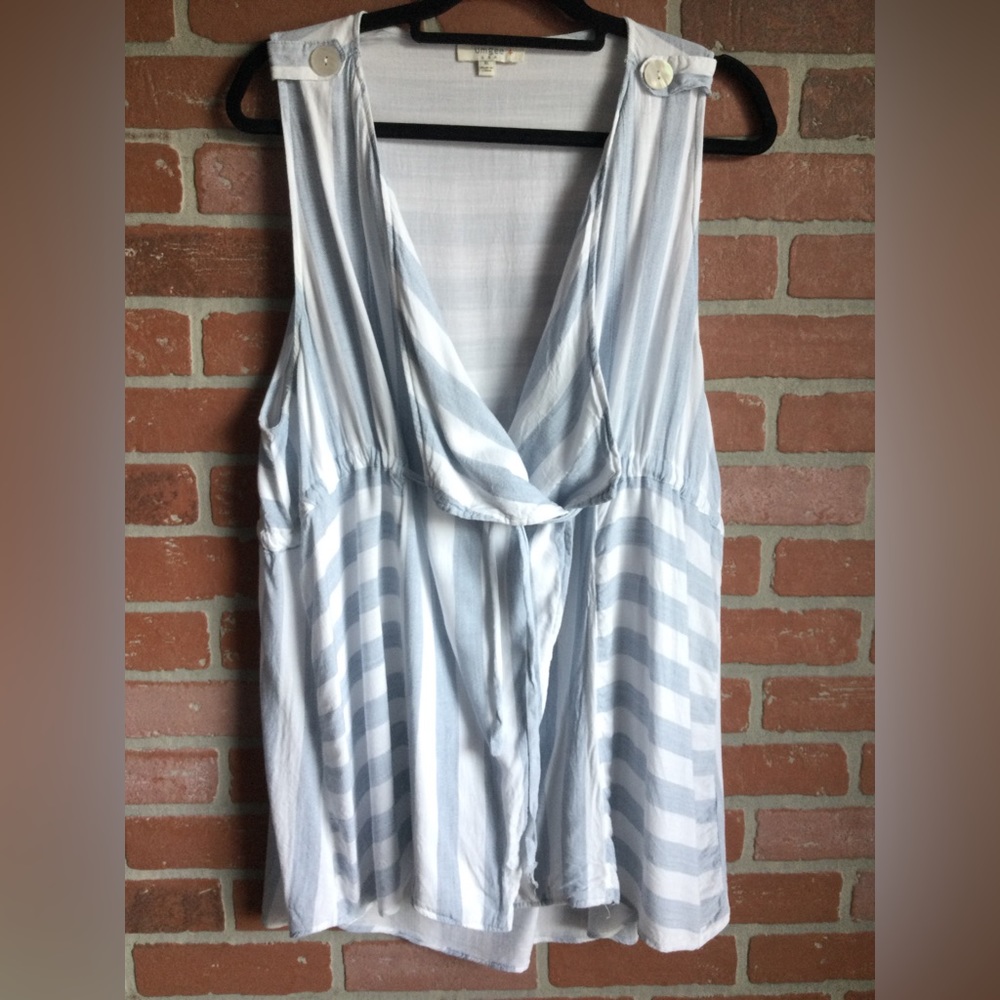 UMGEE women top